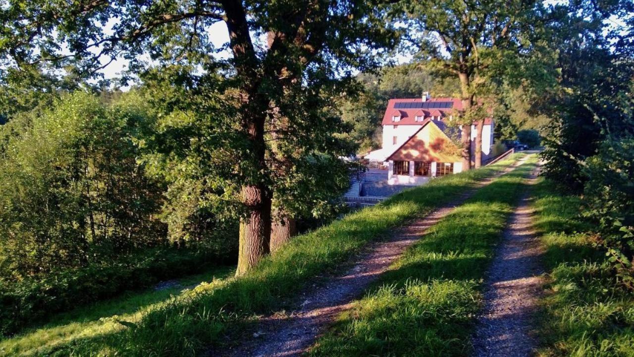 Mlyn Mitrovice Otel Příbram Dış mekan fotoğraf