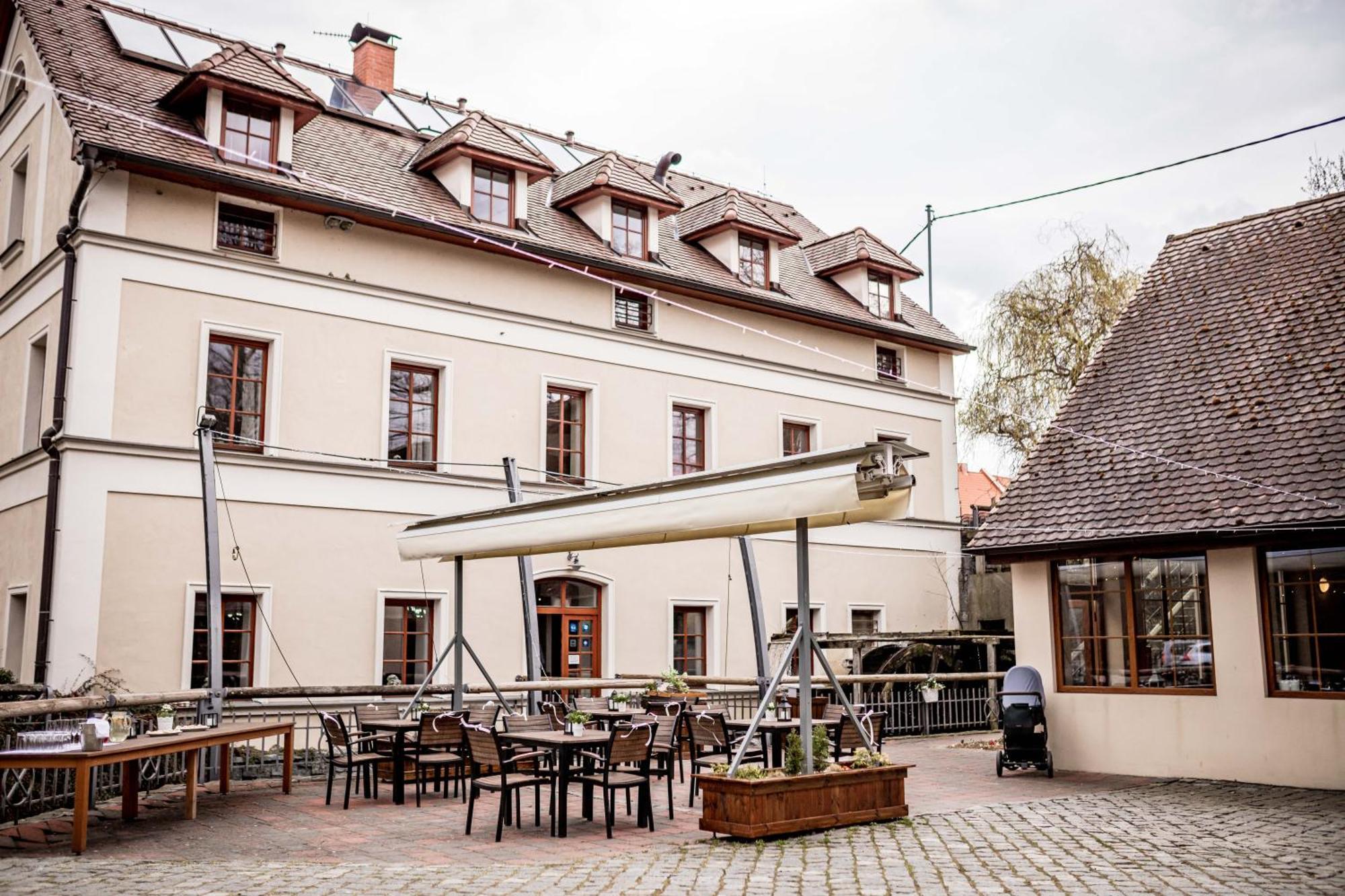 Mlyn Mitrovice Otel Příbram Dış mekan fotoğraf